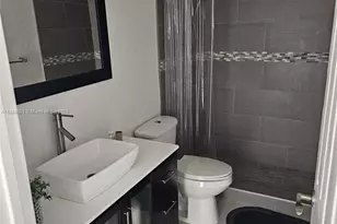 343 Fairway Cir, Weston, FL 33326 - Photo 10