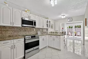 6570 W 2nd Ct, Hialeah, FL 33012 - Photo 6