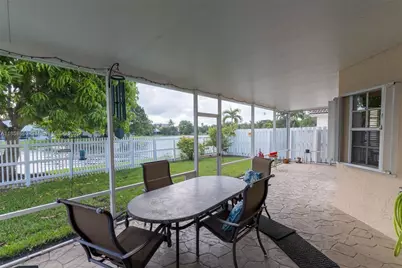 161 Granada Ave, Weston, FL 33326 - Photo 30