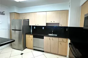 9195 Collins Ave, Surfside, FL 33154 - Photo 10