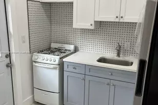 7710 Carlyle Ave, Miami Beach, FL 33141 - Photo 18