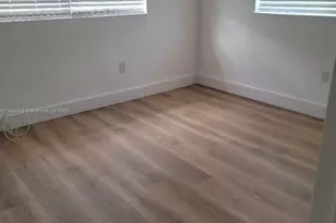 7710 Carlyle Ave, Miami Beach, FL 33141 - Photo 4