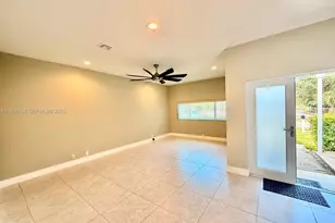 14 SW 7th Ave, Dania Beach, FL 33004 - Photo 6