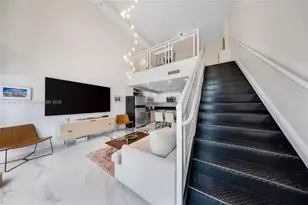 253 NE 2nd St, Miami, FL 33132 - Photo 12