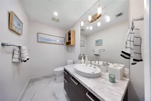 253 NE 2nd St, Miami, FL 33132 - Photo 6