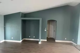 1305 SW 22nd Pl, Cape Coral, FL 33991 - Photo 4