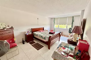 4400 Hillcrest Dr, Hollywood, FL 33021 - Photo 10