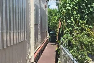 1853 NW 47th St, Miami, FL 33142 - Photo 4