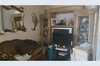 1853 NW 47th St, Miami, FL 33142 - Photo 12