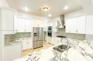 10170 SW 75th Pl, Pinecrest, FL 33156 - Photo 10