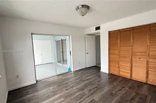 8560 SW 212th St, Cutler Bay, FL 33189 - Photo 10