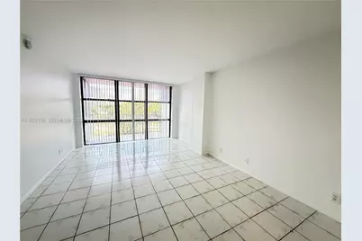 800 Parkview Dr #405, Hallandale Beach, FL 33009 - Photo 4