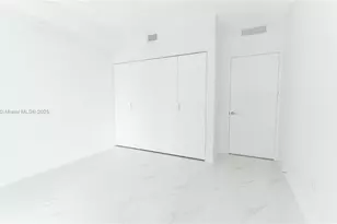 700 NE 24th St, Miami, FL 33137 - Photo 54