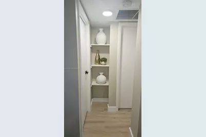 20500 W Country Club Dr #308, Aventura, FL 33180 - Photo 12