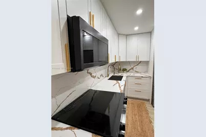 20500 W Country Club Dr #308, Aventura, FL 33180 - Photo 8