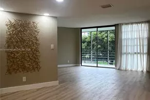 20500 W Country Club Dr, Aventura, FL 33180 - Photo 16