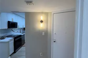 20500 W Country Club Dr, Aventura, FL 33180 - Photo 20