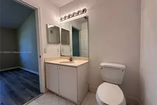 1261 SE 31st Ct, Homestead, FL 33035 - Photo 10