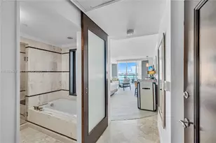 4391 Collins Ave, Miami Beach, FL 33140 - Photo 32