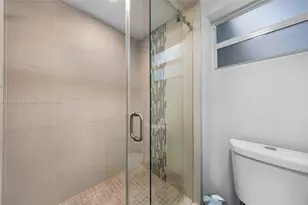 817 SW 12th St, Fort Lauderdale, FL 33315 - Photo 8