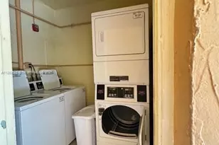 17901 NW 68th Ave, Hialeah, FL 33015 - Photo 16