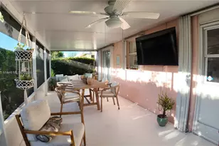 677 SE 22nd Dr, Homestead, FL 33033 - Photo 14