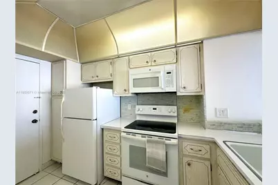 1965 S Ocean Dr #10H, Hallandale Beach, FL 33009 - Photo 10