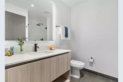 398 NE 5th St #4004, Miami, FL 33132 - Photo 14