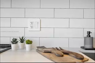 398 NE 5th St, Miami, FL 33132 - Photo 12