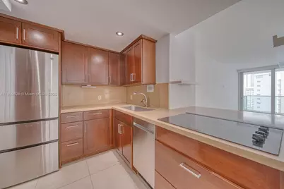 1000 West Ave #1423, Miami Beach, FL 33139 - Photo 20