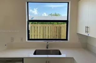 945 NE 211th St, Miami, FL 33179 - Photo 6