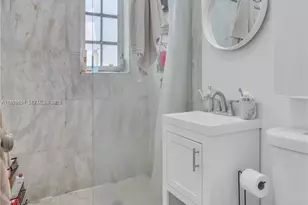 830 10th St, Miami Beach, FL 33139 - Photo 10