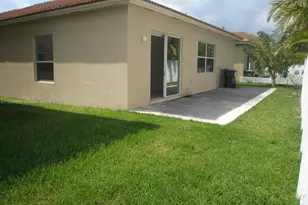 2217 NE 41st Ave, Homestead, FL 33033 - Photo 2