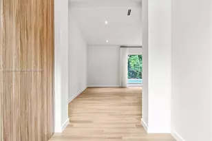 7560 SW 144th St, Palmetto Bay, FL 33158 - Photo 2