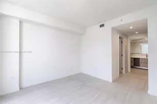 77 SE 5th St, Miami, FL 33131 - Photo 62