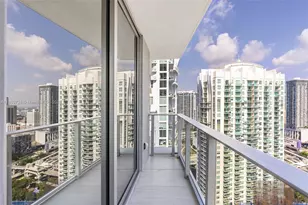 77 SE 5th St, Miami, FL 33131 - Photo 46