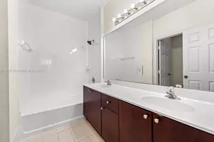 2557 SE 14th St, Homestead, FL 33035 - Photo 32