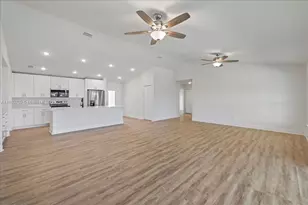 1012 NW 9th St, Cape Coral, FL 33993 - Photo 12
