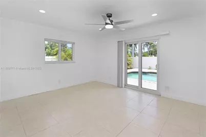 1110 S 14th Ave, Hollywood, FL 33020 - Photo 16