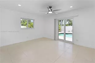 1110 S 14th Ave, Hollywood, FL 33020 - Photo 16