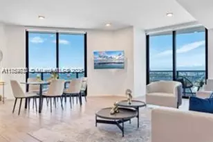 398 NE 5th St, Miami, FL 33132 - Photo 4