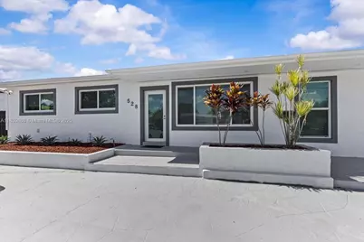 528 W 45th Pl, Hialeah, FL 33012 - Photo 4