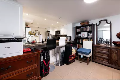 1621 Collins Ave #302, Miami Beach, FL 33139 - Photo 6