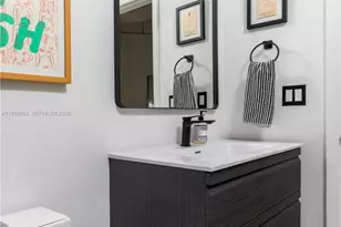 700 NE 25th St, Miami, FL 33137 - Photo 20