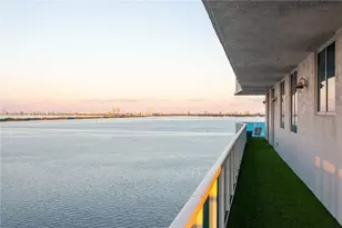 700 NE 25th St, Miami, FL 33137 - Photo 2