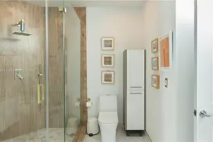 700 NE 25th St, Miami, FL 33137 - Photo 26