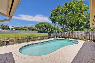 4365 NW 103rd Ter, Sunrise, FL 33351 - Photo 28