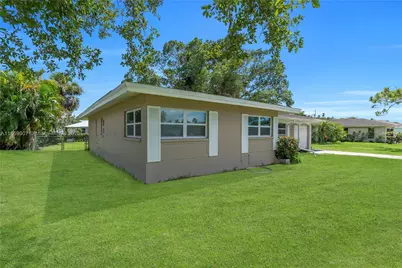 246 SE 44th St, Cape Coral, FL 33904 - Photo 34