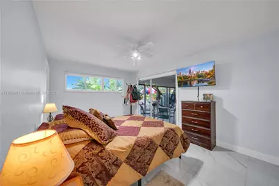 246 SE 44th St, Cape Coral, FL 33904 - Photo 16