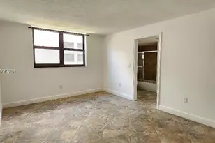 1621 Collins Ave, Miami Beach, FL 33139 - Photo 12